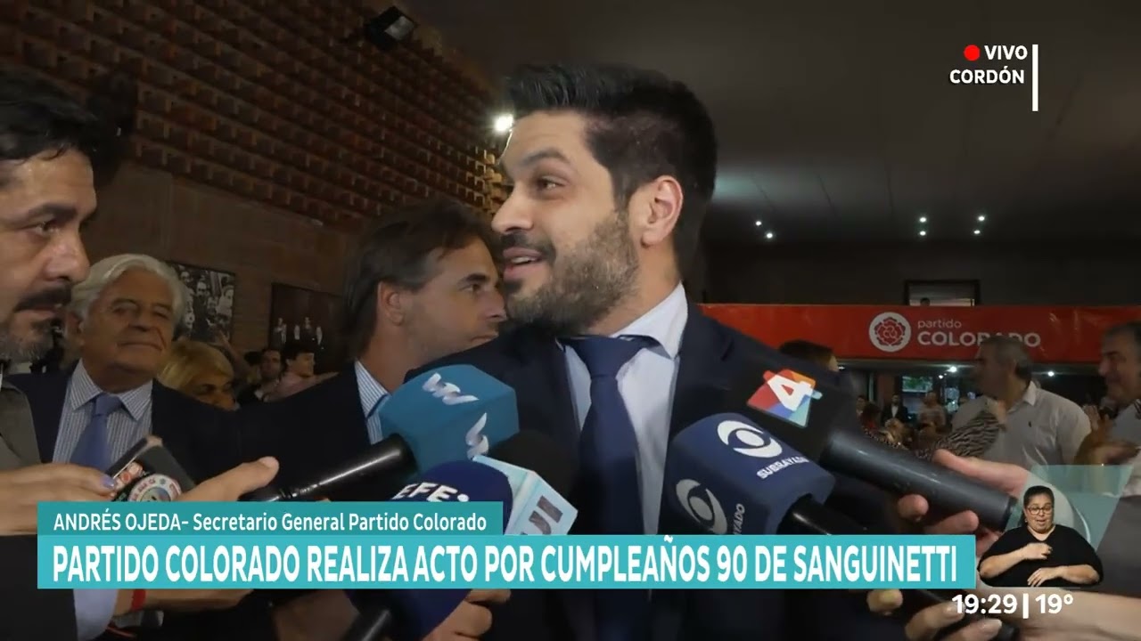 Partido Colorado celebra los 90 años del expresidente Julio María Sanguinetti