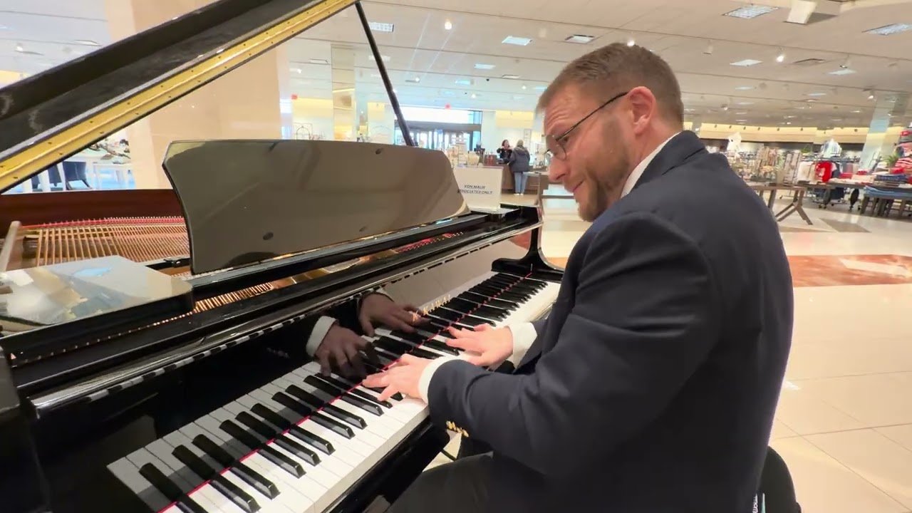 'Round About Midnight (piano)
