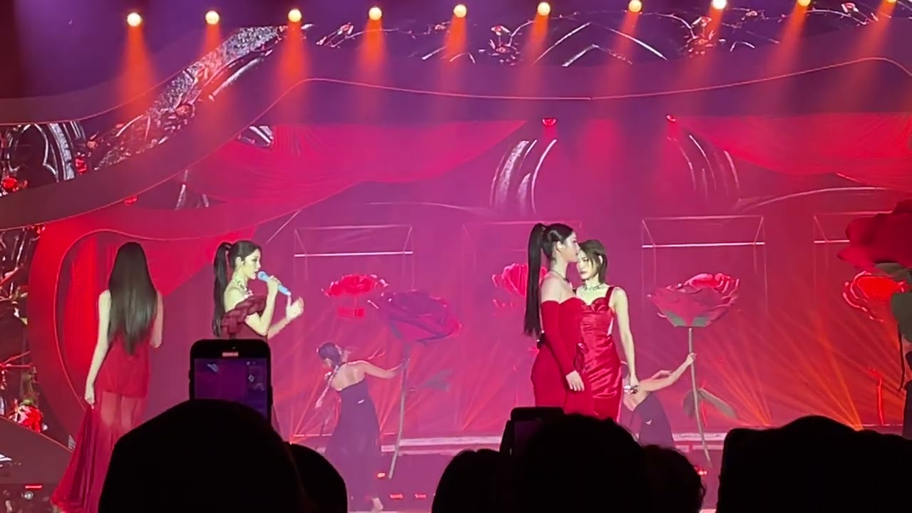 Namtan, Emi, Milk, View - กุหลาบ (Rose) [Blush Blossom Fan Fest 2025]