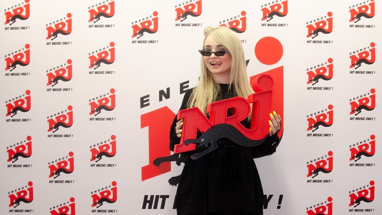 KIM PETRAS Popstar oder Achterbahndesignerin?