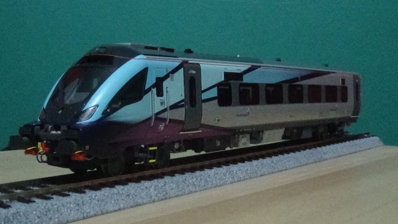 Accurascale ACC22351 | Transpennine Express CAF Mk5A Nova 3 Coach Set Pack 1 | OO Gauge | Review HD