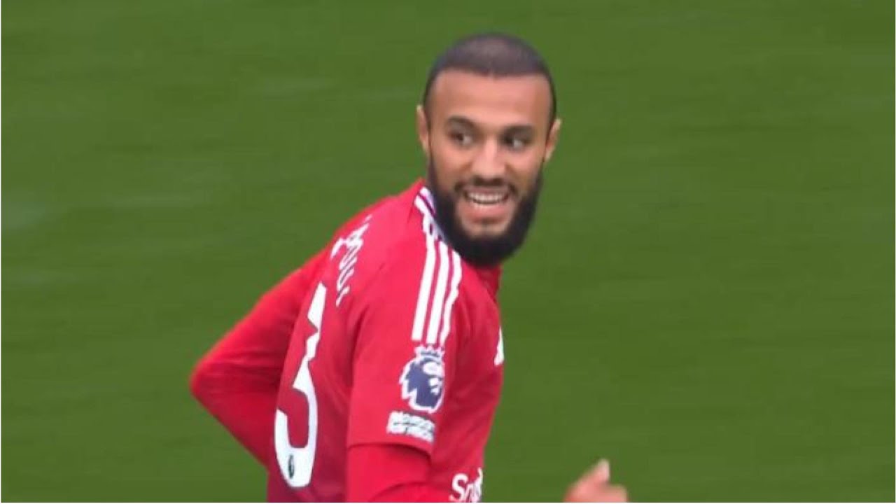 Noussair Mazraoui vs Brighton