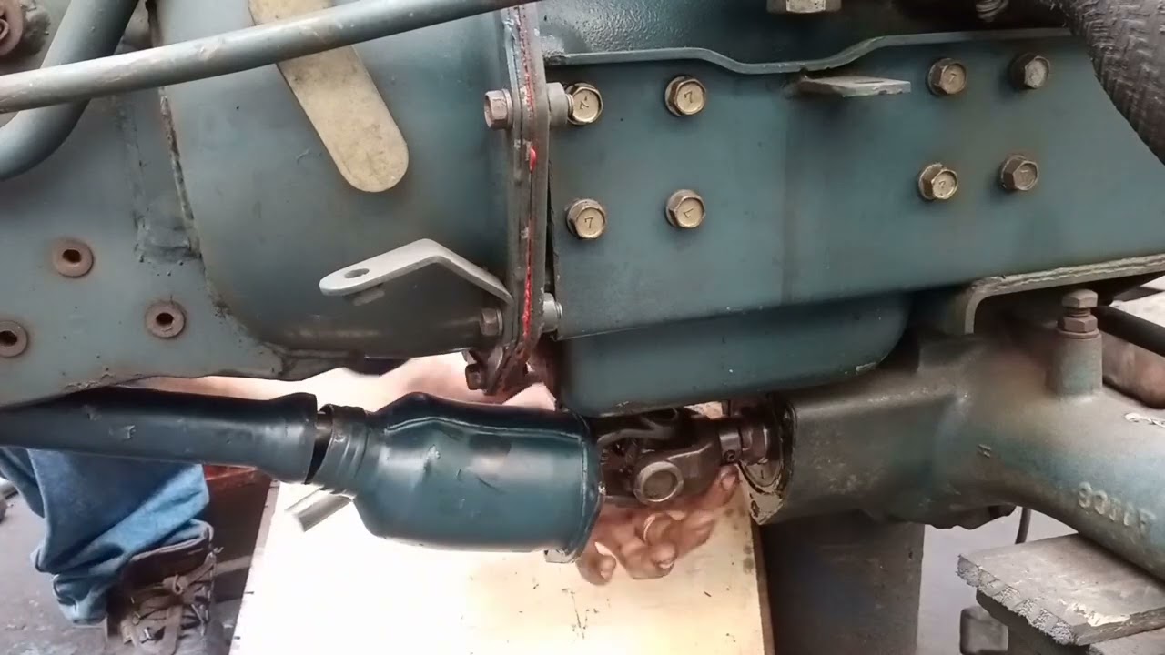 Installed cross joint and propeller shaft