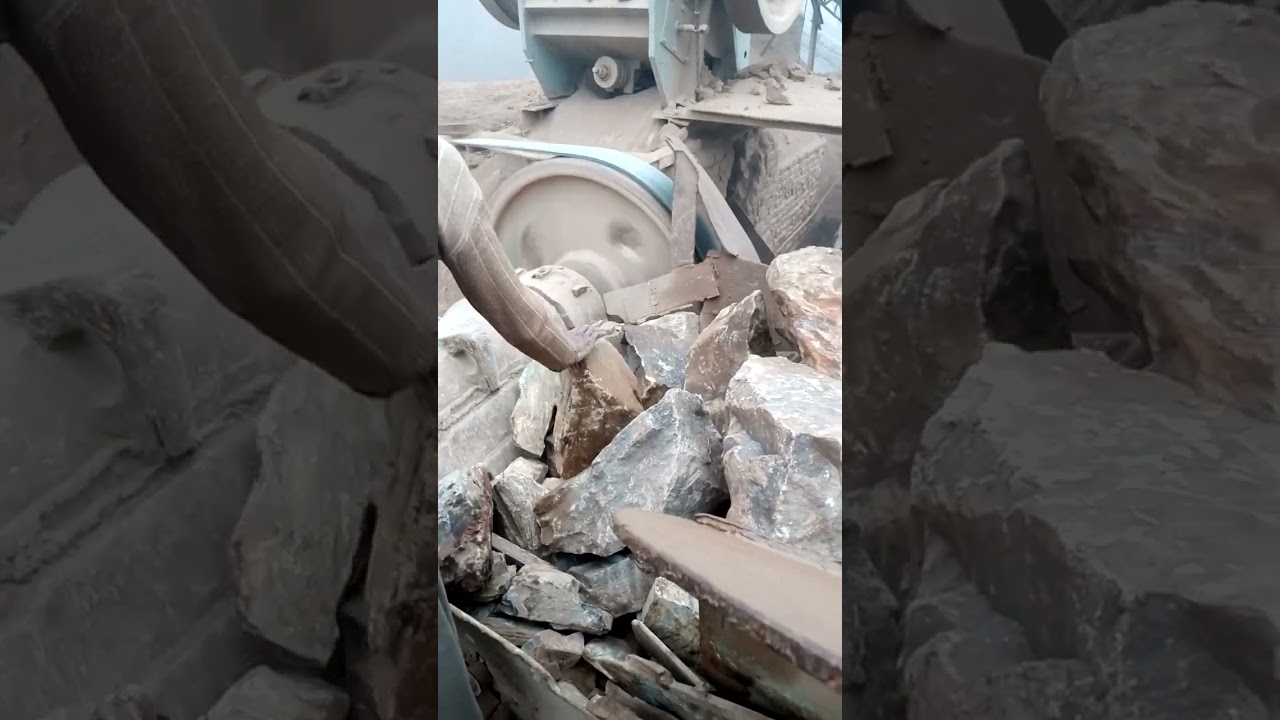 Big Rock Jaw Crusher  Machine  in Action l powerful  Stone  Crushing ASMR Sounds. 