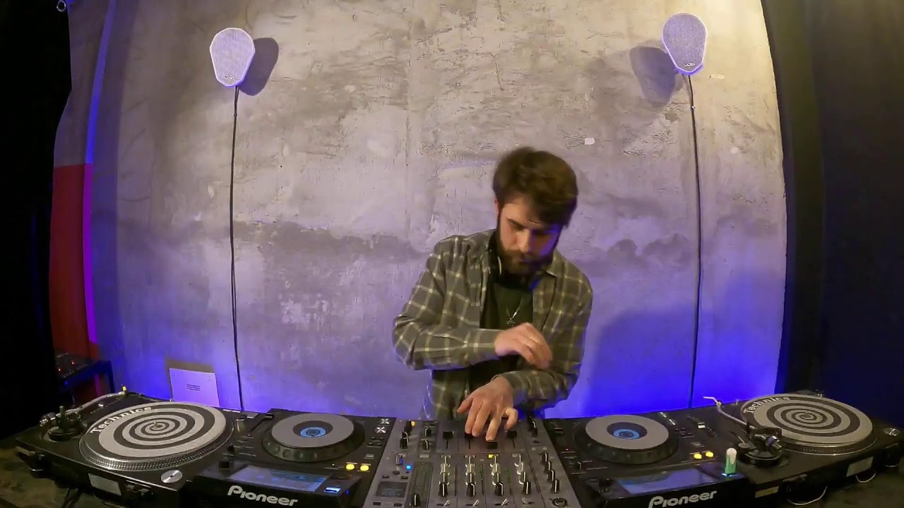 Mew Fang (Beat Coin) Live