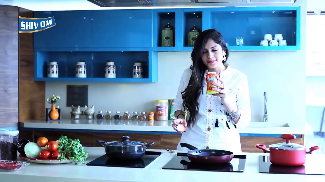 Twinkle Kapoor's Cinema Advertisement | Brand Model for Shiv Om Masale.