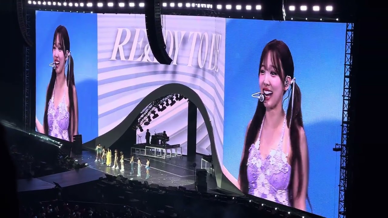 230930 트와이스 TWICE Ready To Be Tour live in Bulacan (Philippines) - Ment 4