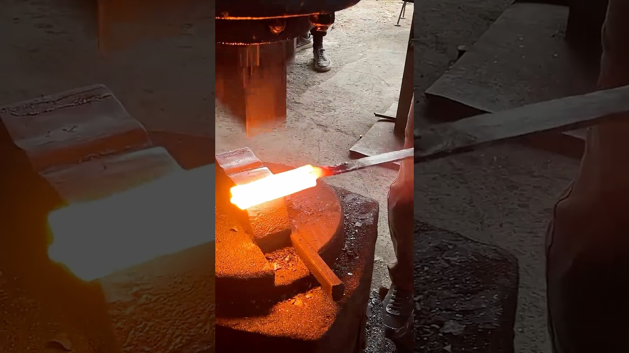 1-й раз кует дамаск 🔥