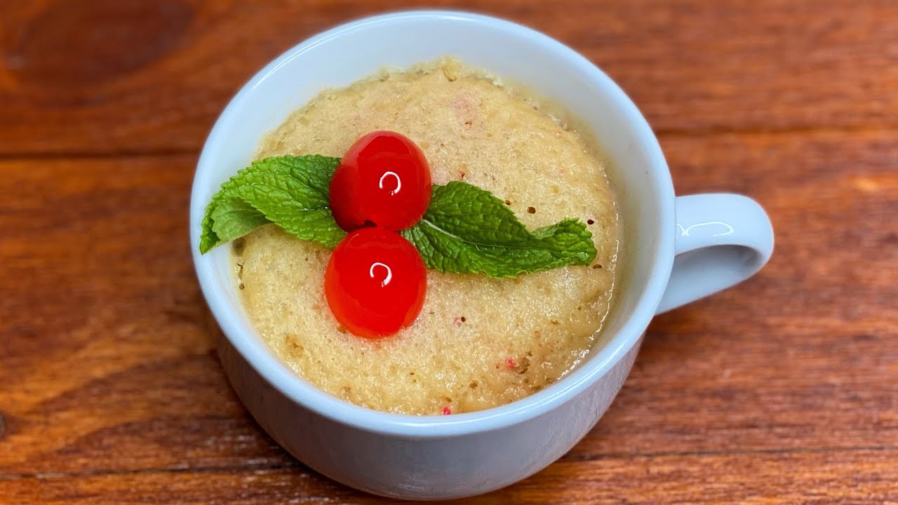 Cherry mug cake in 1 minute