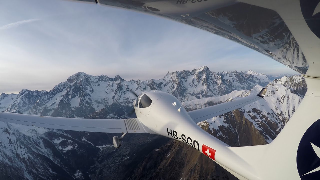 A flight from Aosta to Zürich, around Mont Blanc, the Wallis Valley and Gemmi Pass