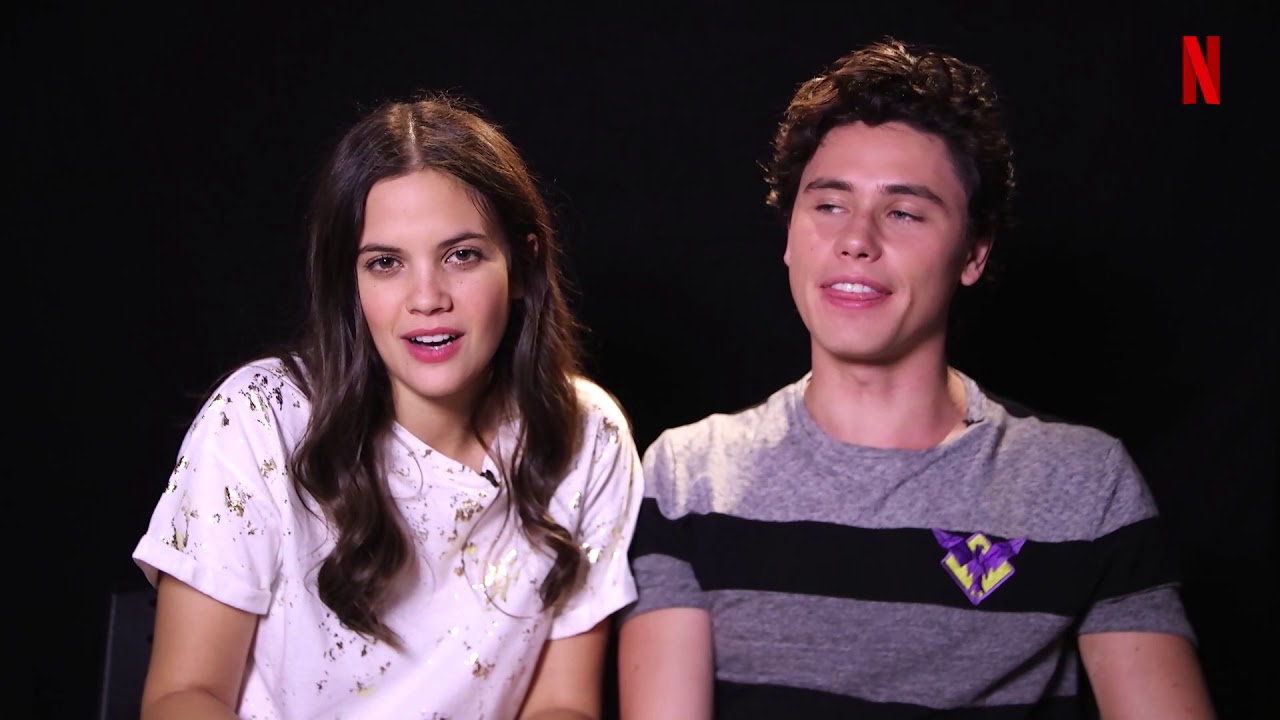 #RandomQuestions - who would you make out with?