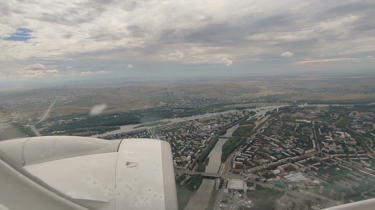 Landing in Ust-Kamenogorsk Посадка в Усть-Каменогорске Embraer E190-E2 Air Astana