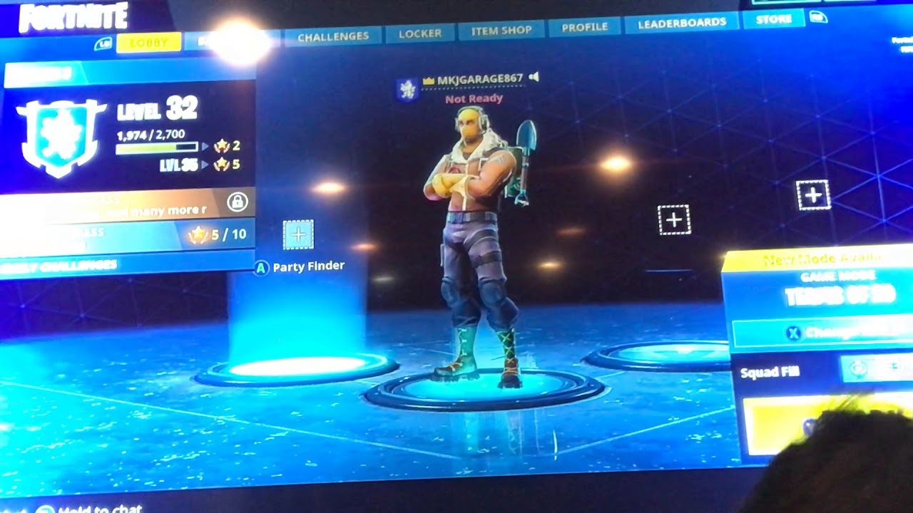Fortnite gameplay with Legendary Raptor skin