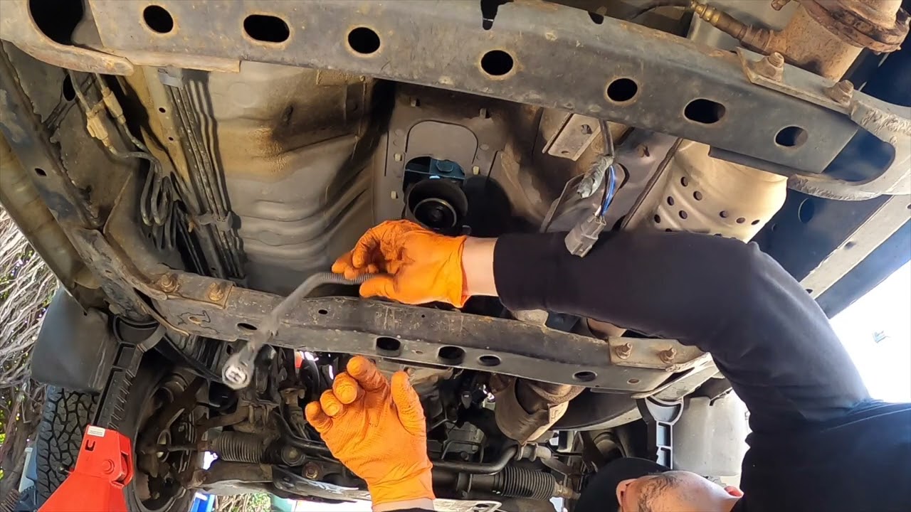 1996-2002 3rd Gen 4Runner clutch job part 1