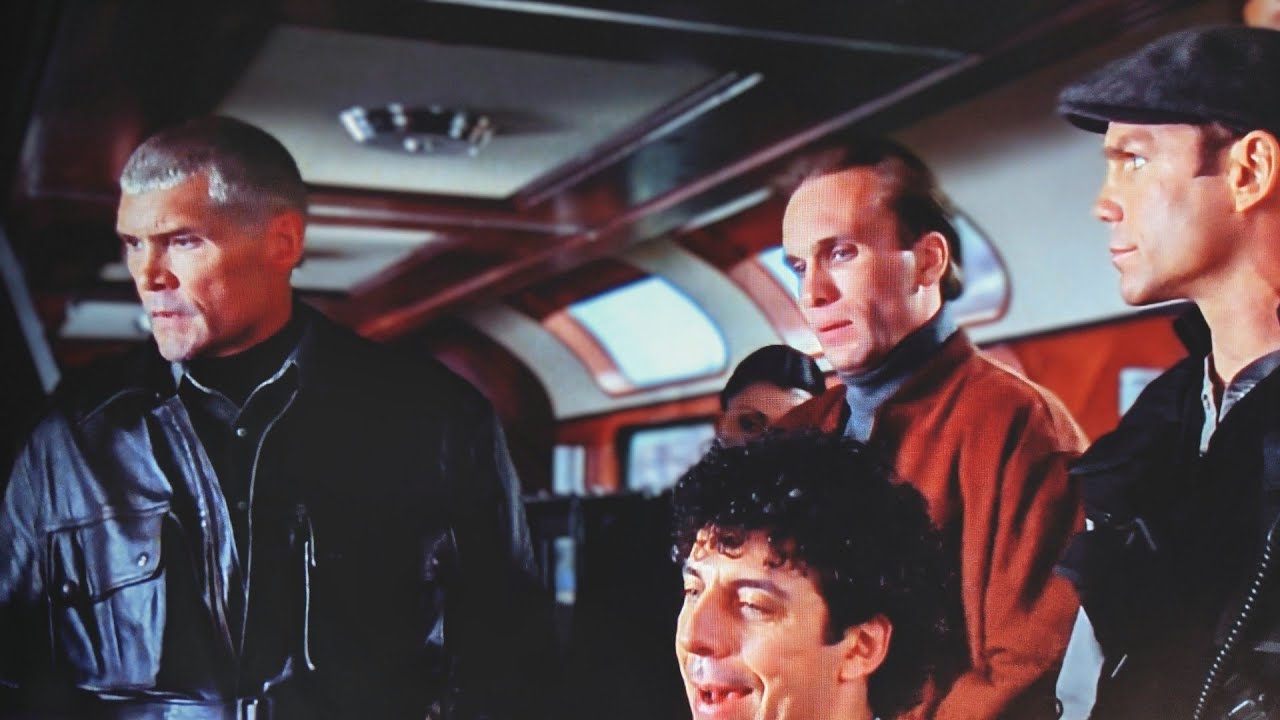 暴走特急 (Under Siege 2) テレビ朝日版 軍で俺の教官だった・・