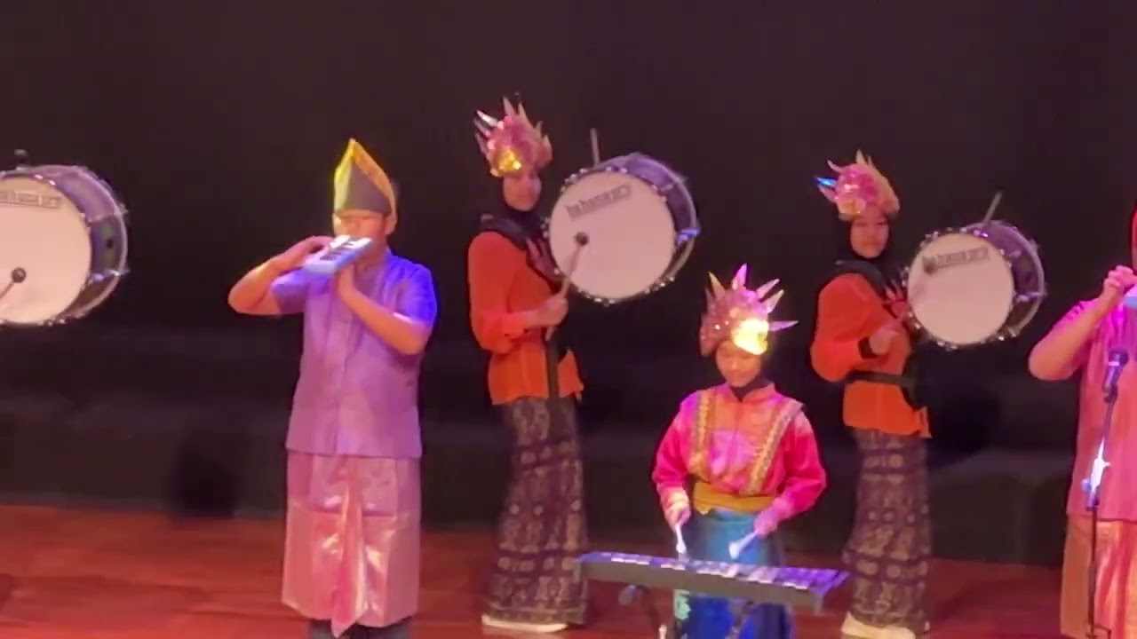 Marching Band Mars Auliya Terbaik dan Luar Biasa Kereen…👍