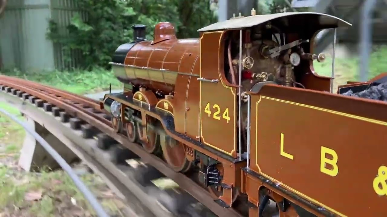 3.5” gauge Steam Trains at SLSLS West Ryde