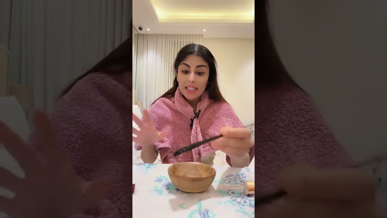 زارا البلوشي: 