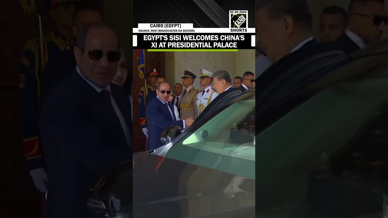 Egypt's Sisi welcomes Chinese President Xi Jinping at presidential palace in Cairo