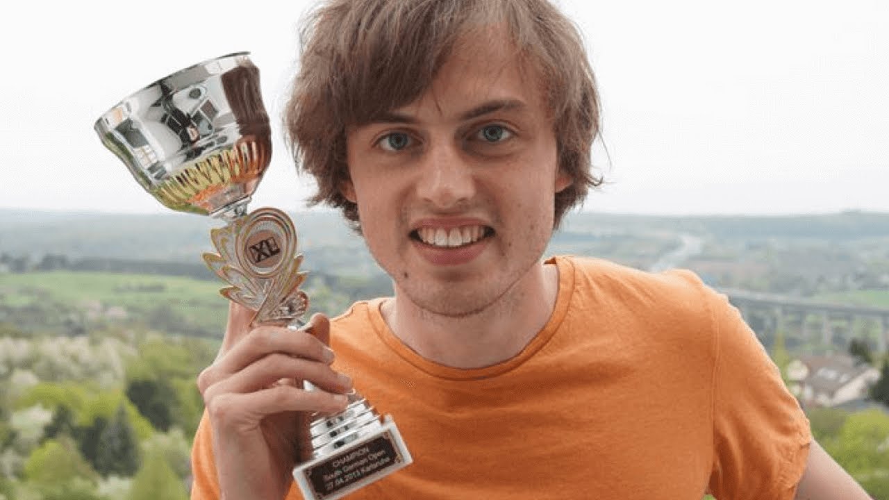 Grandmaster of Memory and co-creator of memoryOS - Jonas von Essen