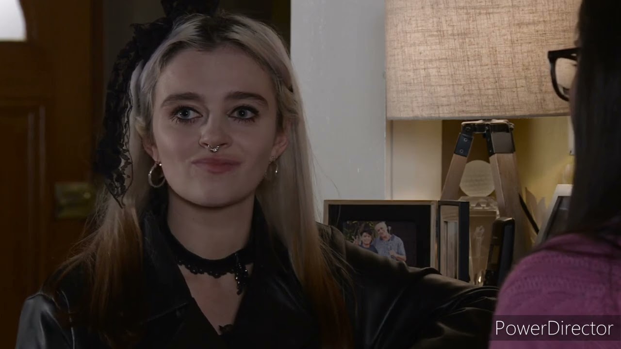 Coronation Street - Asha Admits To Nina That Isla Has A Crush On Her (6th December 2023)