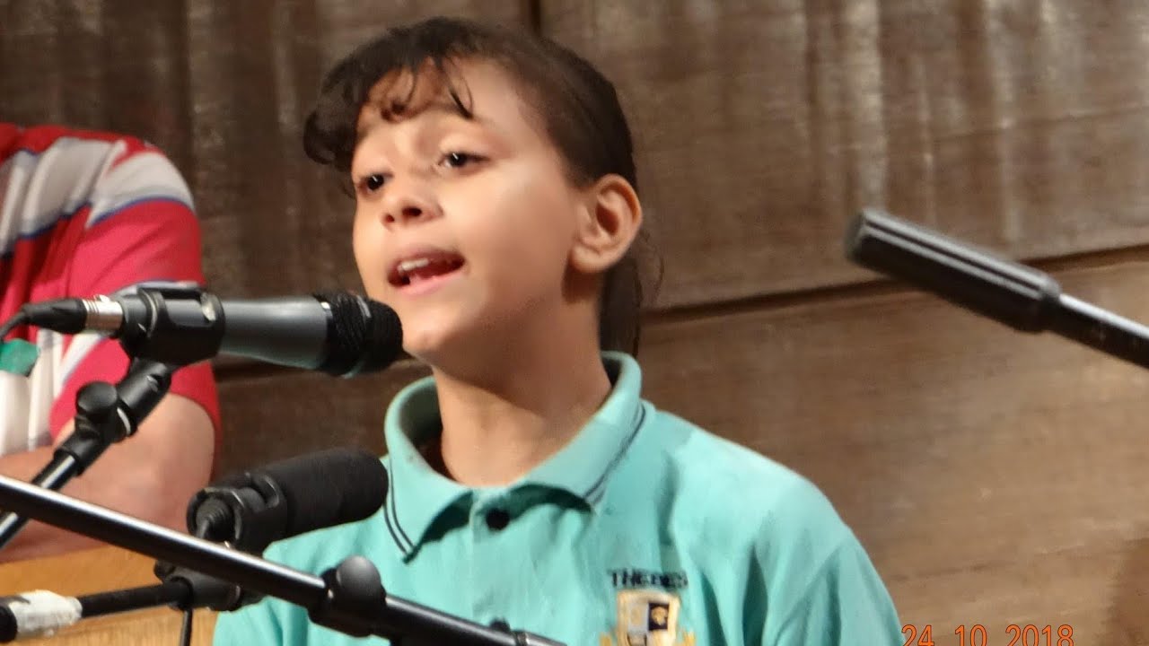 خدنى لحنانك خدنى عن الوجود وابعدنى - مقطع من انت عمرى لام كلثوم - غناء   بسملة كمال ام كلثوم الصغيرة