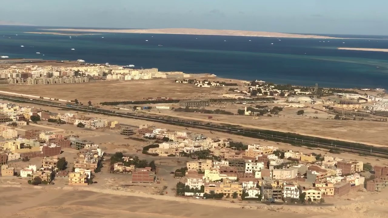 Landeanflug auf den Flughafen Hurghada Mit Condor