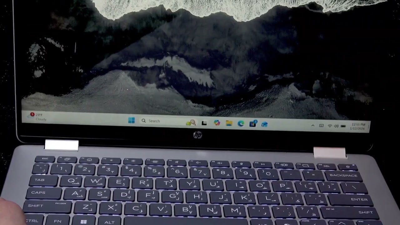 Ist das HP OmniBook Flip 5 gut? Preis-Leistung, Akku & Display