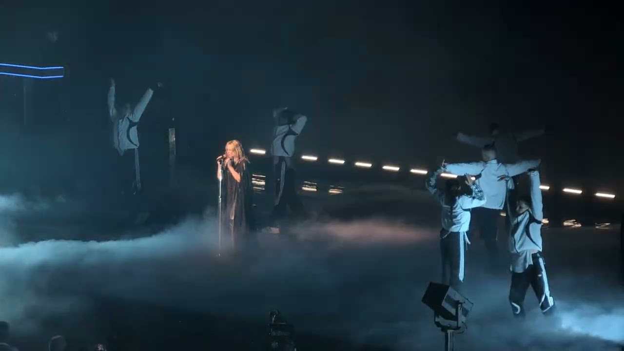 Kylie Minogue - Slow (Tension Tour Sydney)