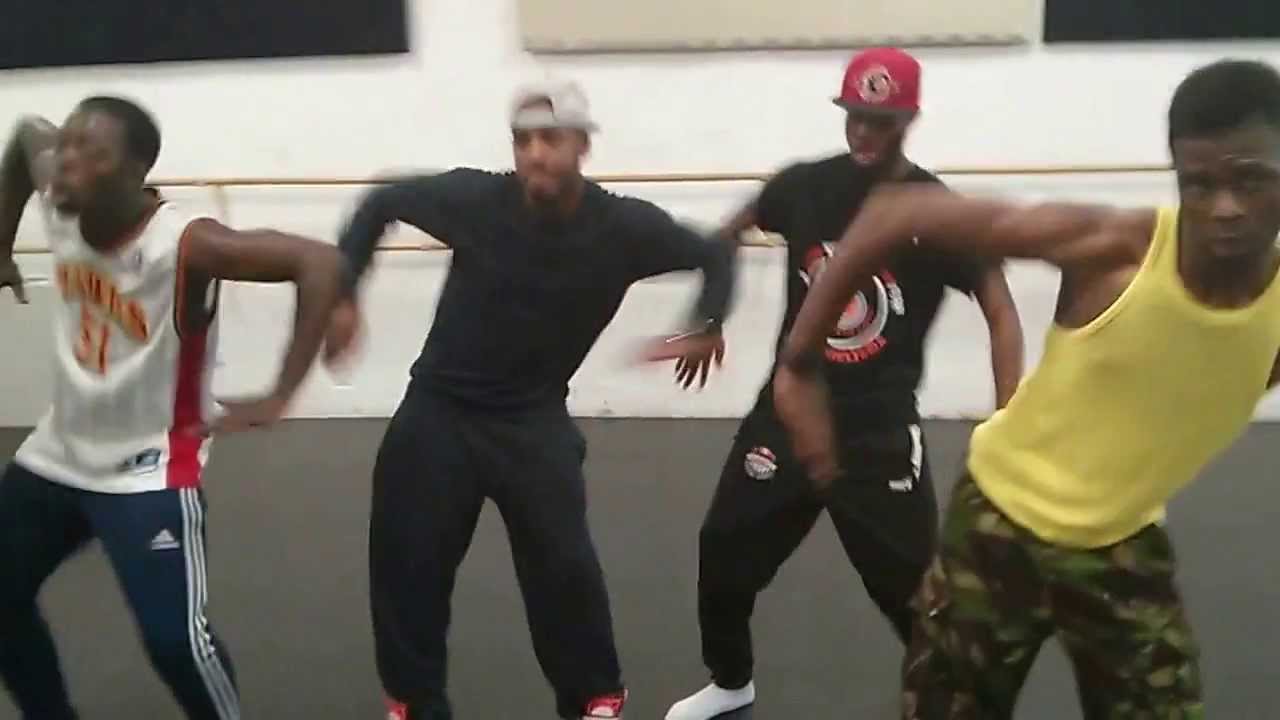 REAL3D gets real in the studio with AFRICAN DANCEHALL AZONTO HIPHOP ALKAYIDA MOVES