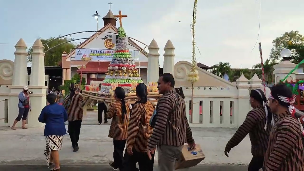 HUT KE - 125 GKJW SIDOREJO  PARE & arak - arak budaya unduh - unduh.
