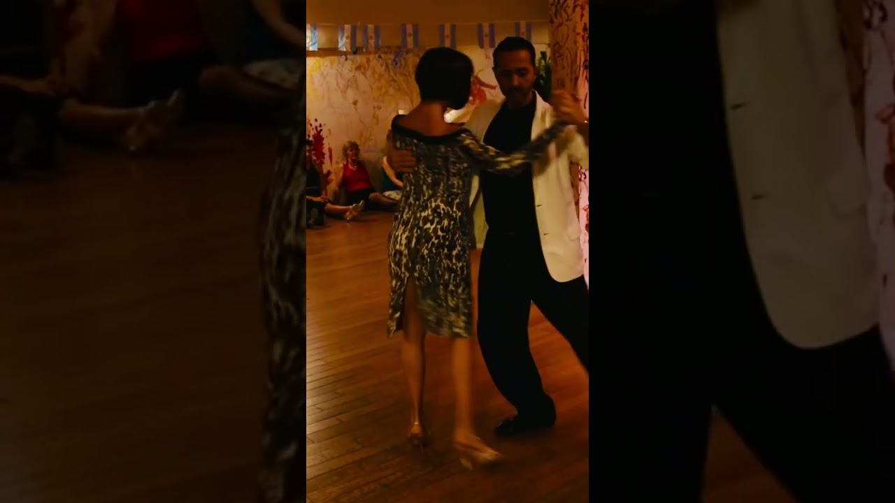 Tango. Tres esquinas.Gustavo Rosas.Demo con Gisela Natoli en Tanguedia.Fuego de Tango.OCT 2017.Paris