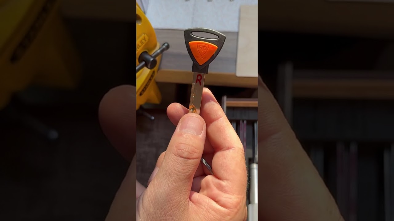 Locksmith tools kit 20 +. Rotor pick 