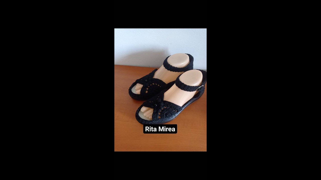 Sandale crosetate negre