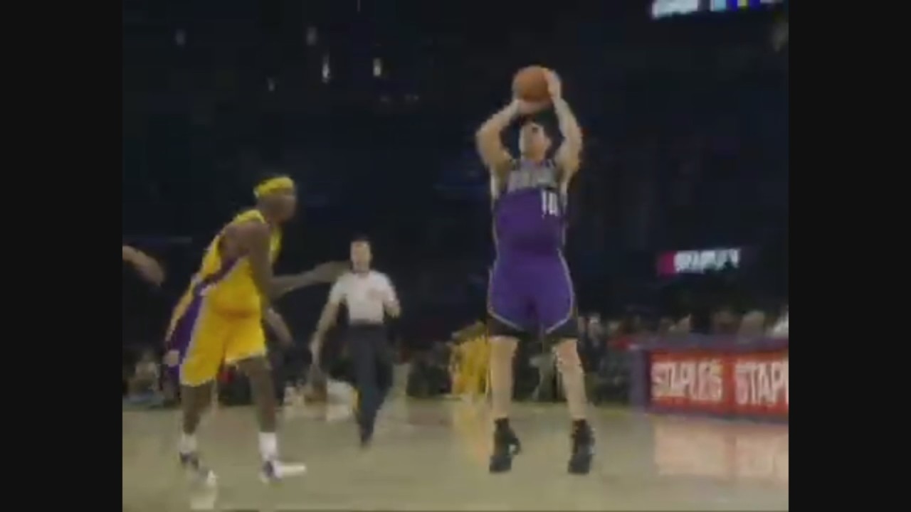 Mike Bibby 33 Points 7 Ast @ Lakers, 2006-07.
