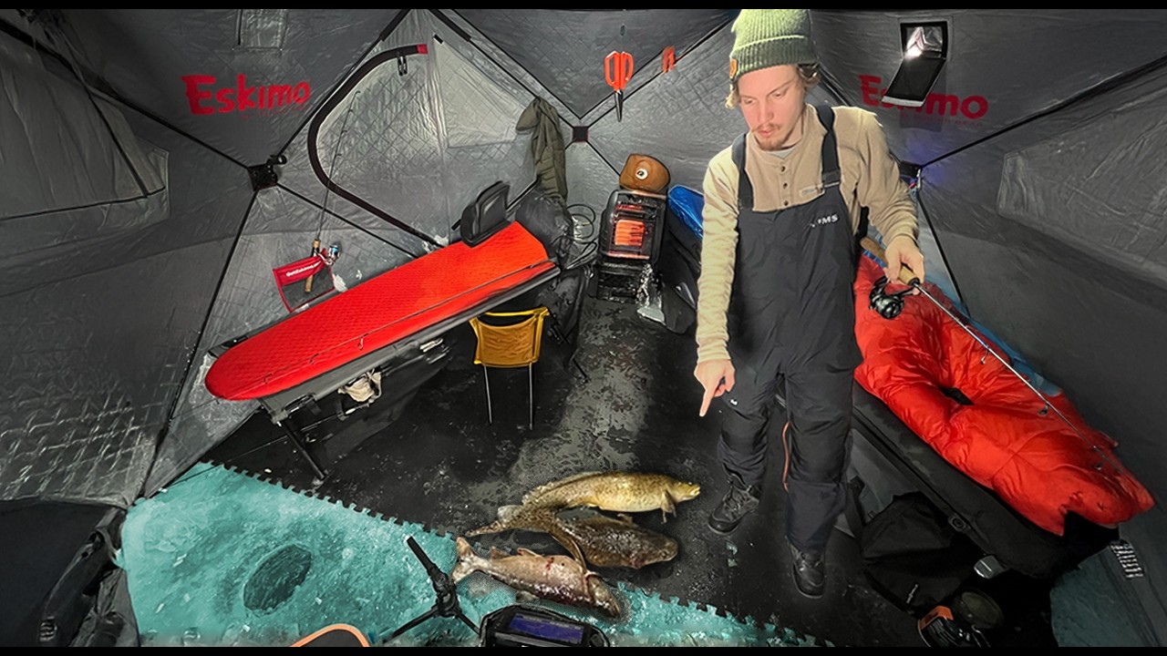 Sleeping for 3 Days on a Frozen Lake (Ice Camping)
