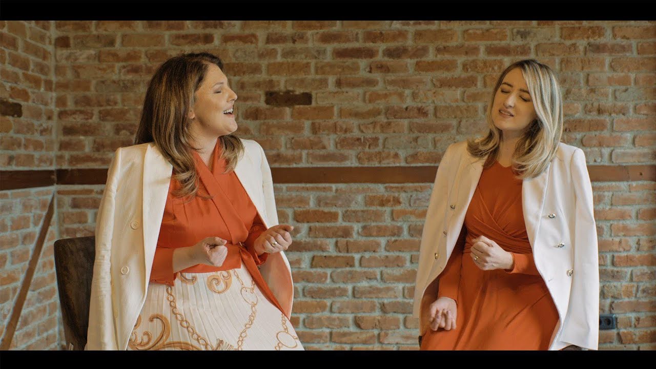 Jeanina Ivașcu & Silvia Tomoiagă-   Dragostea
