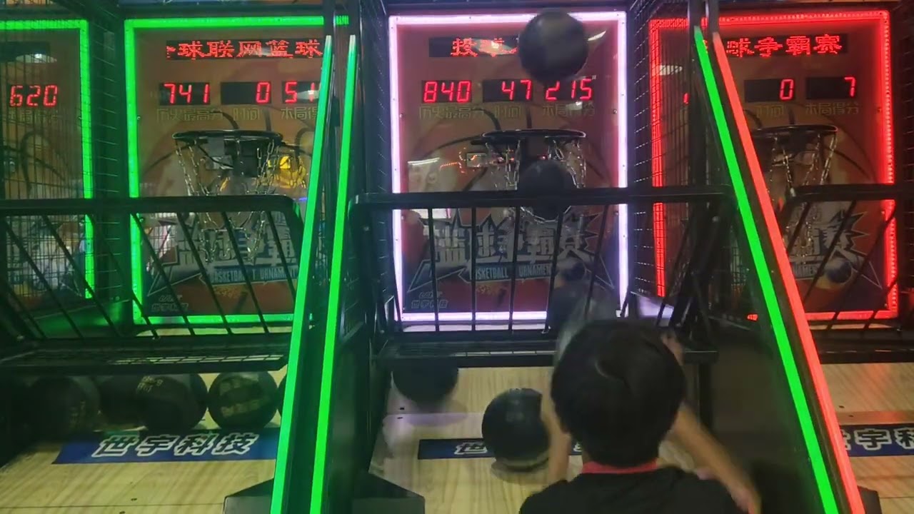 作者首次體驗籃球爭霸賽投籃機7顆球可以670呢？#籃球機 #arcade #basketball #投籃機 
