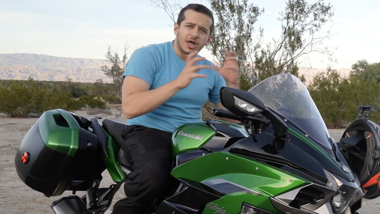 Dünyanın en hızlı motosikletini sürmek nasıl bi his? | Kawasaki H2 SX SE+ İncelemesi