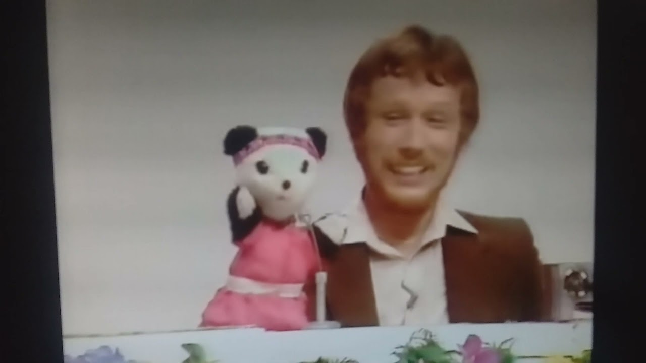Sooty Songs - Mr. Microphone