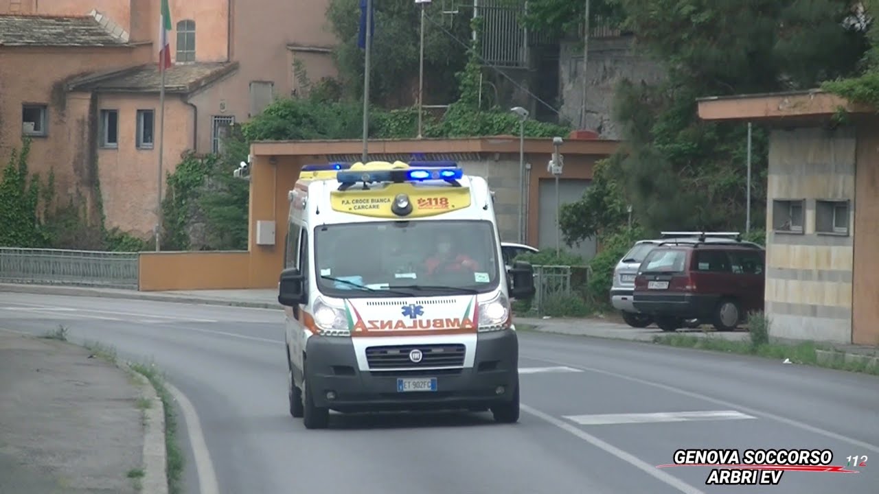 2253 Croce Bianca Carcare in Sirena / Italian Ambulance Responding code 3