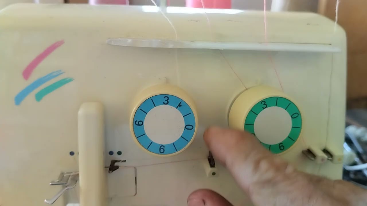 Máquina over lock Pfaff hobbylock 776. Pegada, tiempo, tensiones, enhebrado, filo navajas. 3 última.