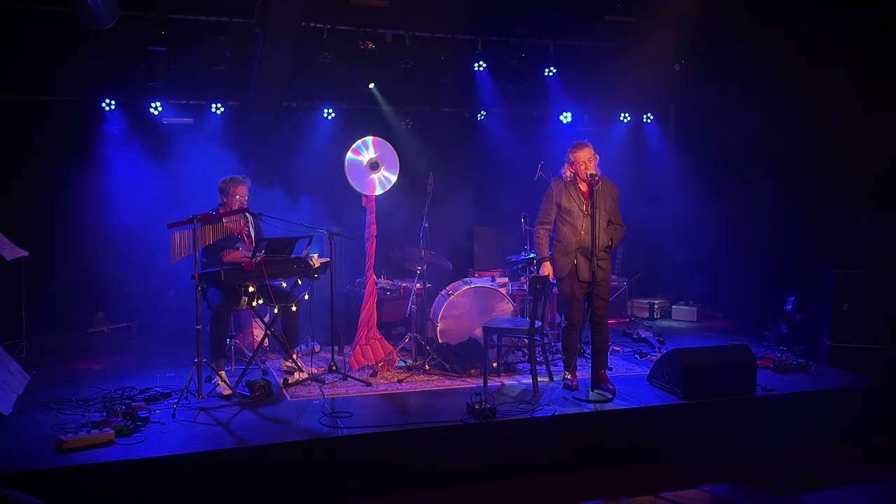 Zorro & Co's Elektro Poetry Show live in De Groote Weiver op Vrijdag 13 Februari 2026
