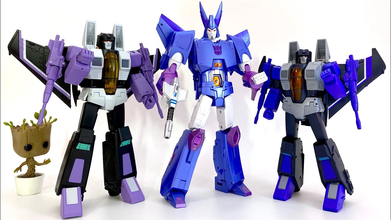 Scale Comparisons: Transformers Masterpiece MP 52+ Skywarp 2.0