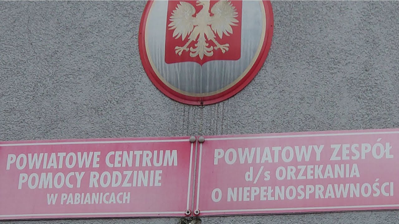 PCPR zajmuje się pomocą społeczną i orzekaniem o niepełnosprawności.