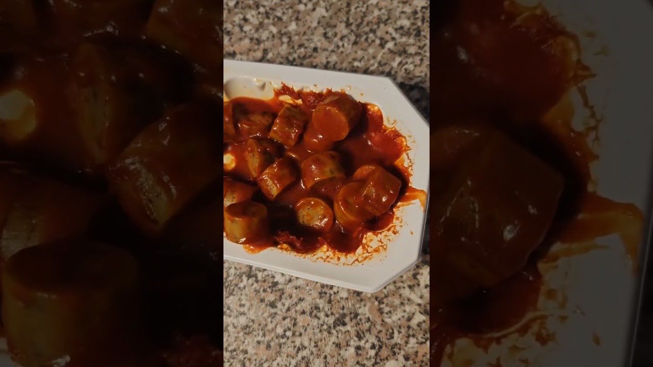 TU KIEŁBASA SMAKUJE JAK PAPIER CARRY WURST VEGGIE #dlaciebie #food #pyszne #test #jedzenie