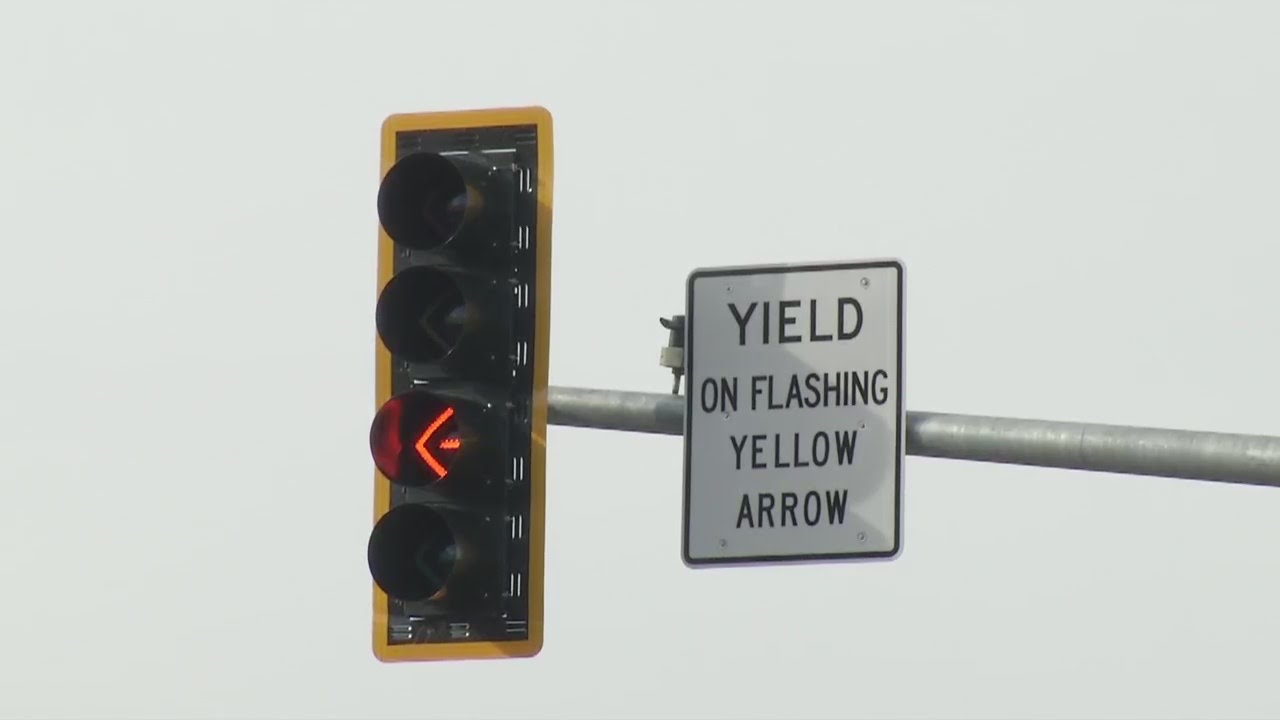 New traffic light goes up
