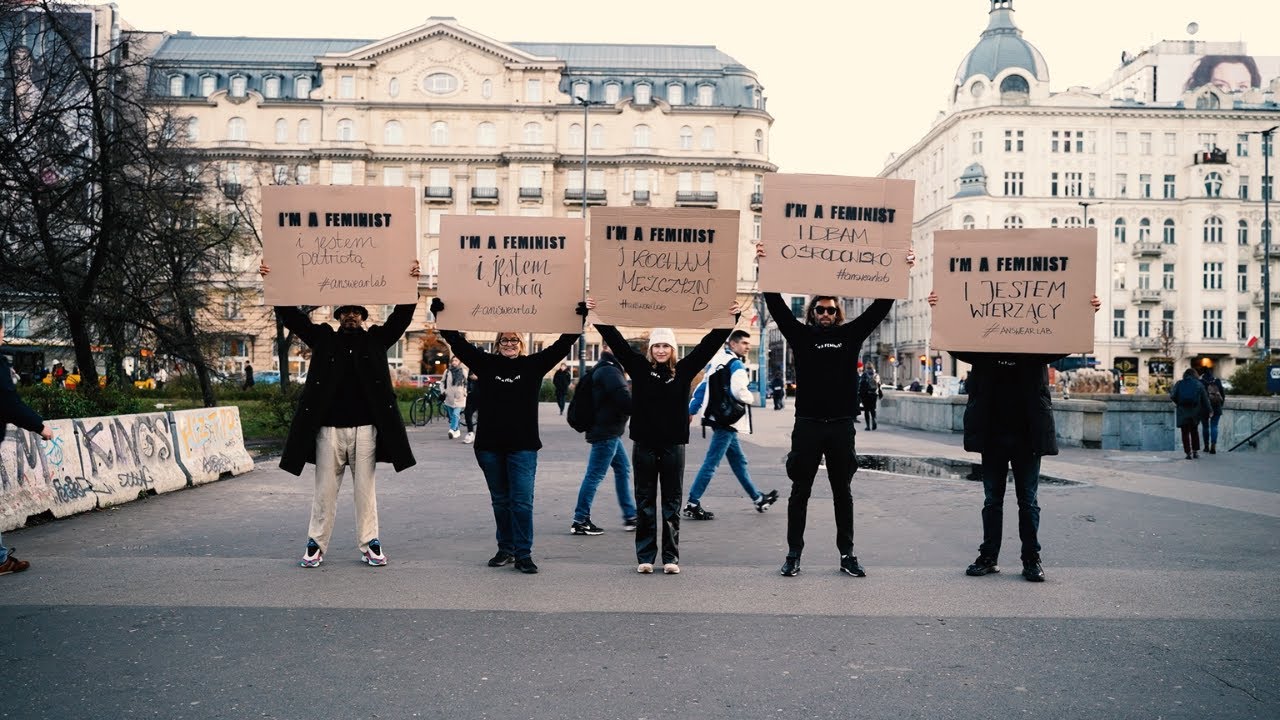 I'M a FEMINIST by Answear.LAB