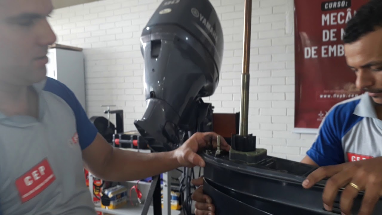 Remoção do rotor da bomba de agua do motor yamaha 90 hp