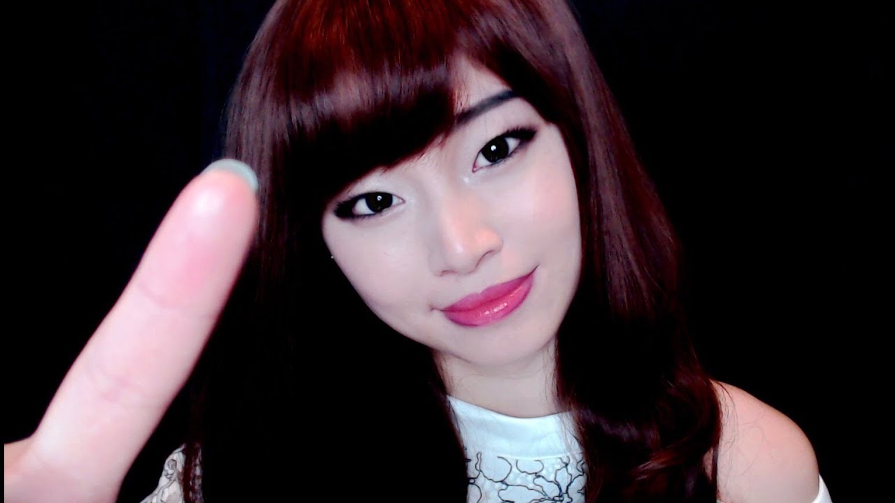 [ASMR] Tapping and Brushing Your Face